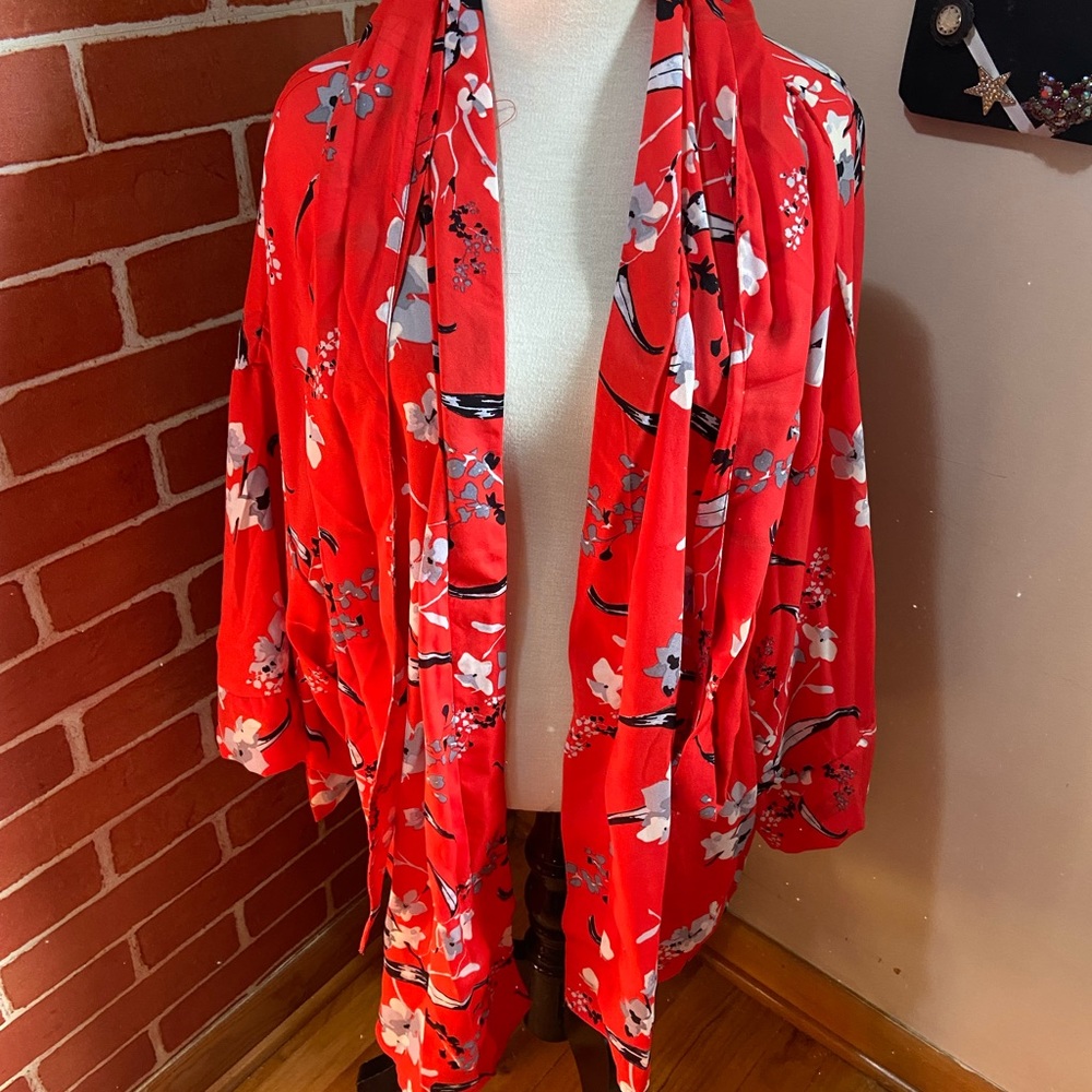 Red floral kimono robe